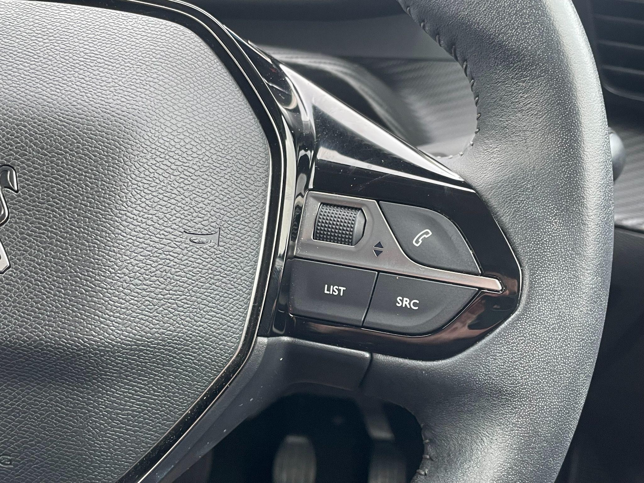 Peugeot 2008 Image 17