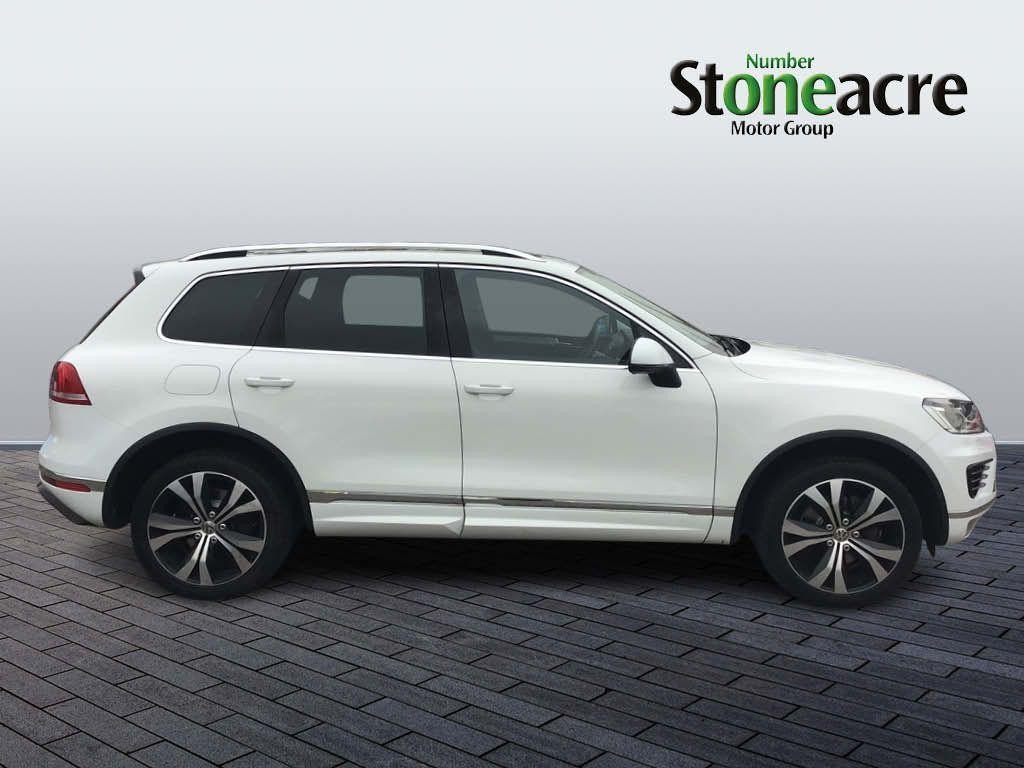 Volkswagen Touareg Image 2