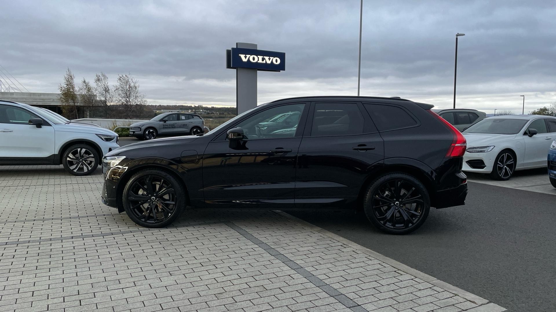 Volvo XC60 Image 8