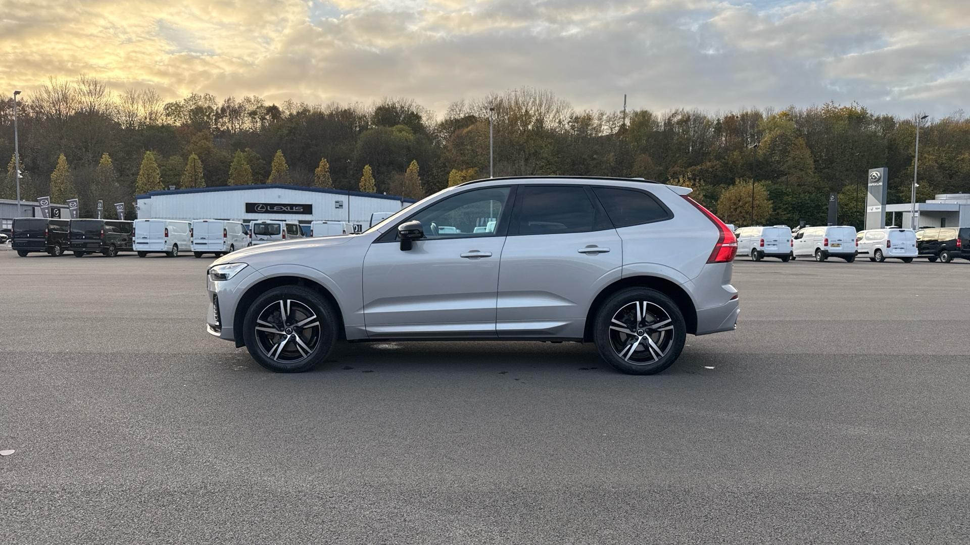 Volvo XC60 Image 8