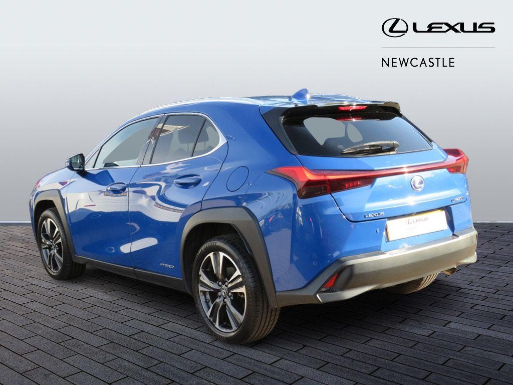 Lexus UX Self-Charging Hybrid Image 7