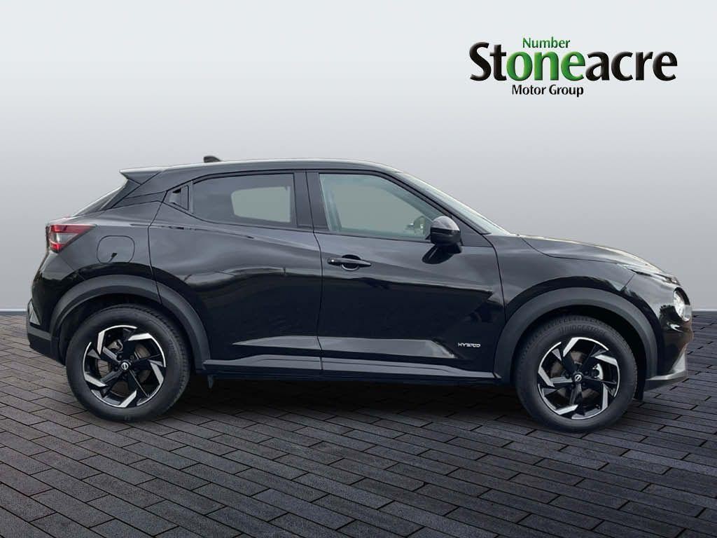 Nissan Juke Image 2