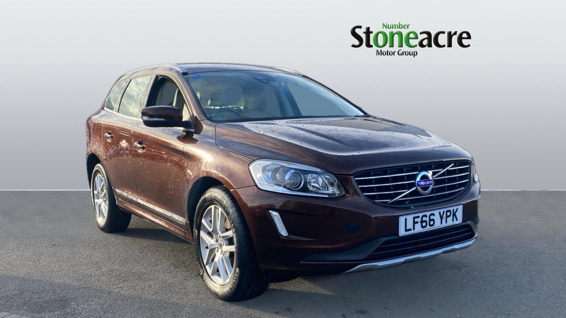 Volvo XC60 Image 1