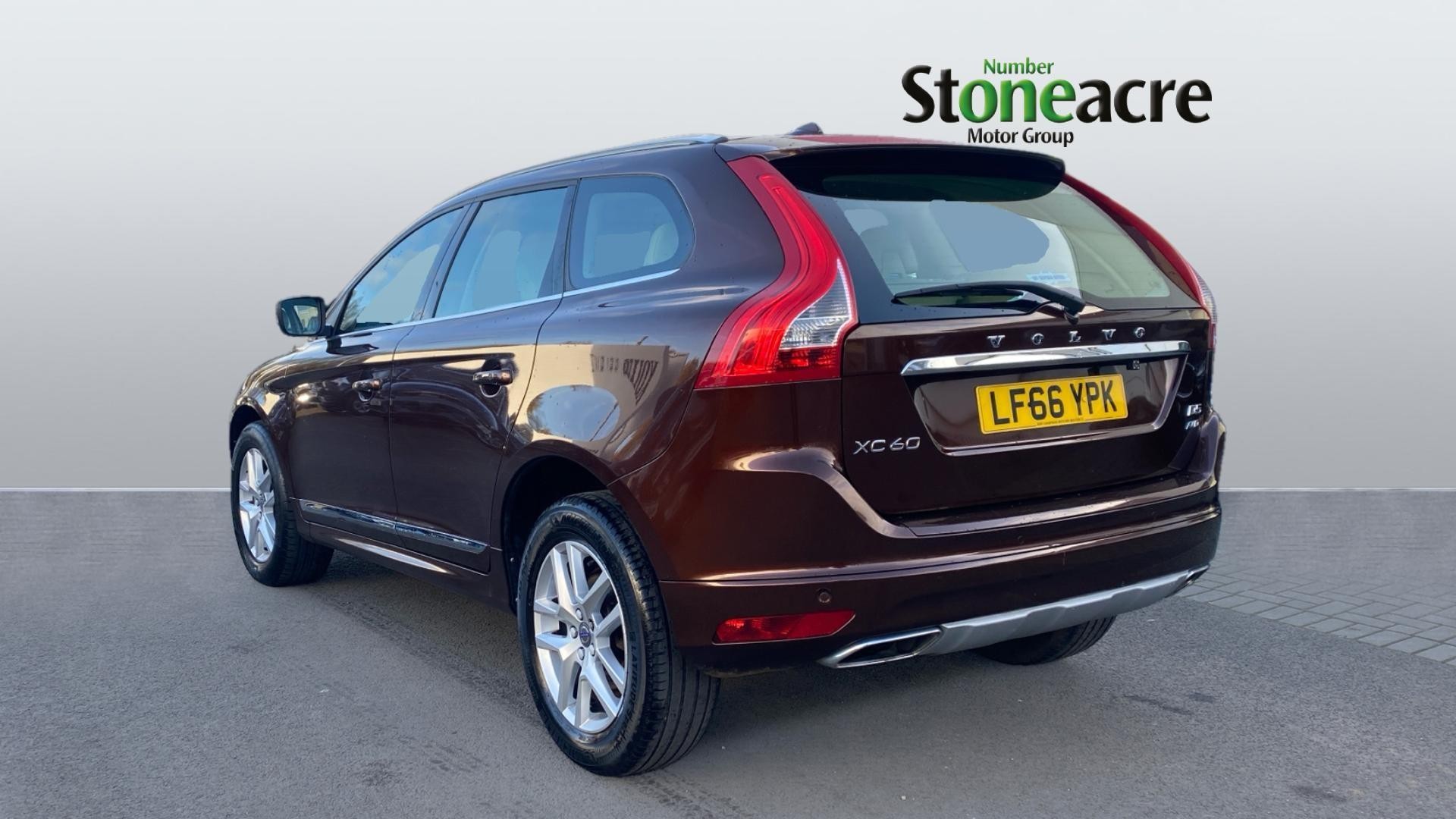 Volvo XC60 Image 2