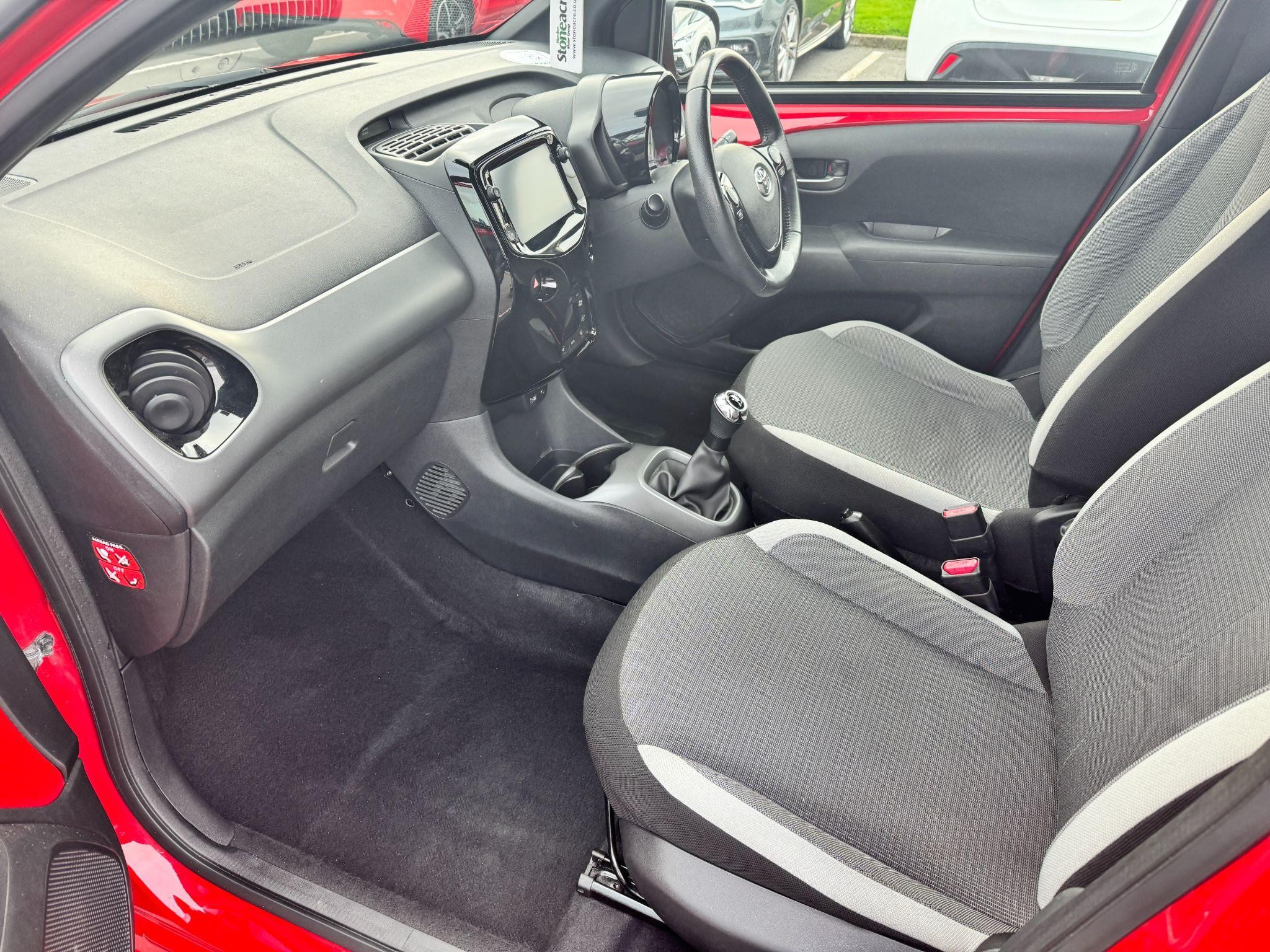 Toyota Aygo Image 16