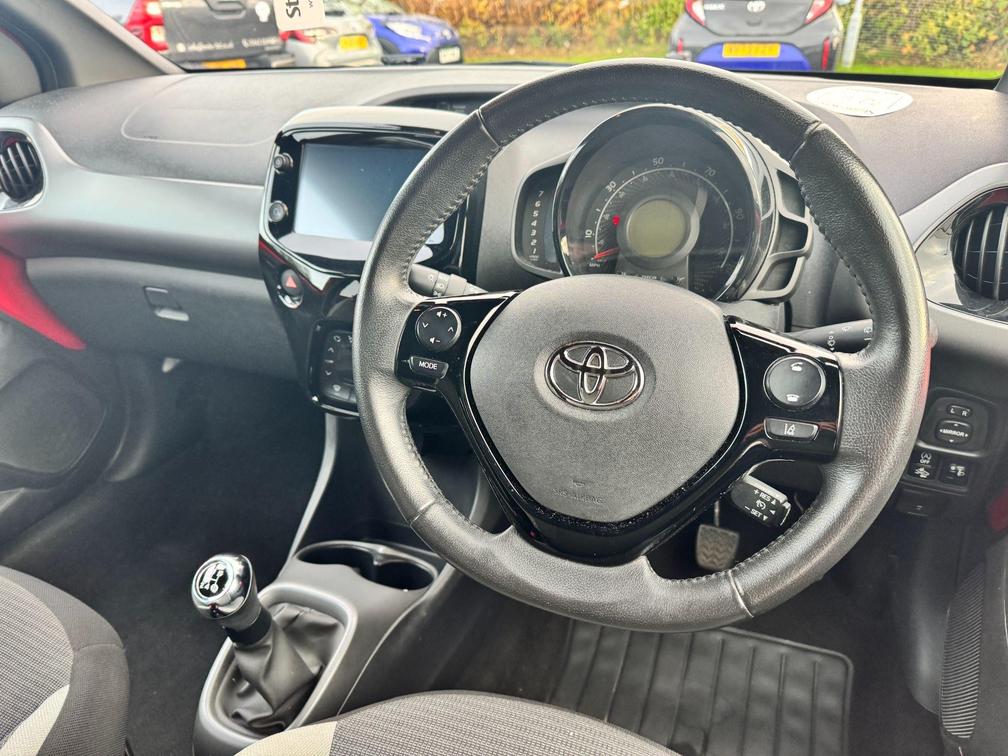 Toyota Aygo Image 18