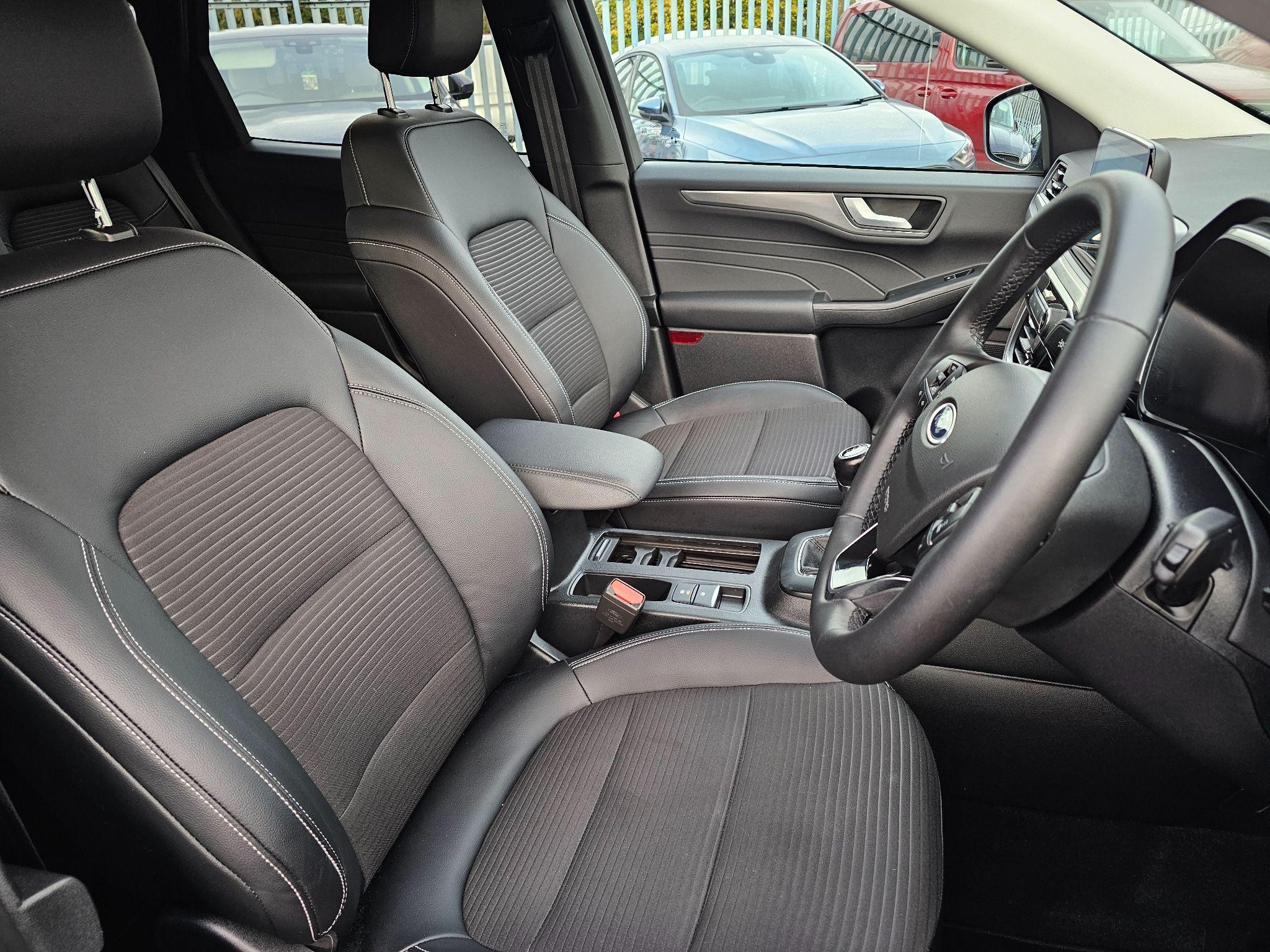 Ford Kuga Image 30