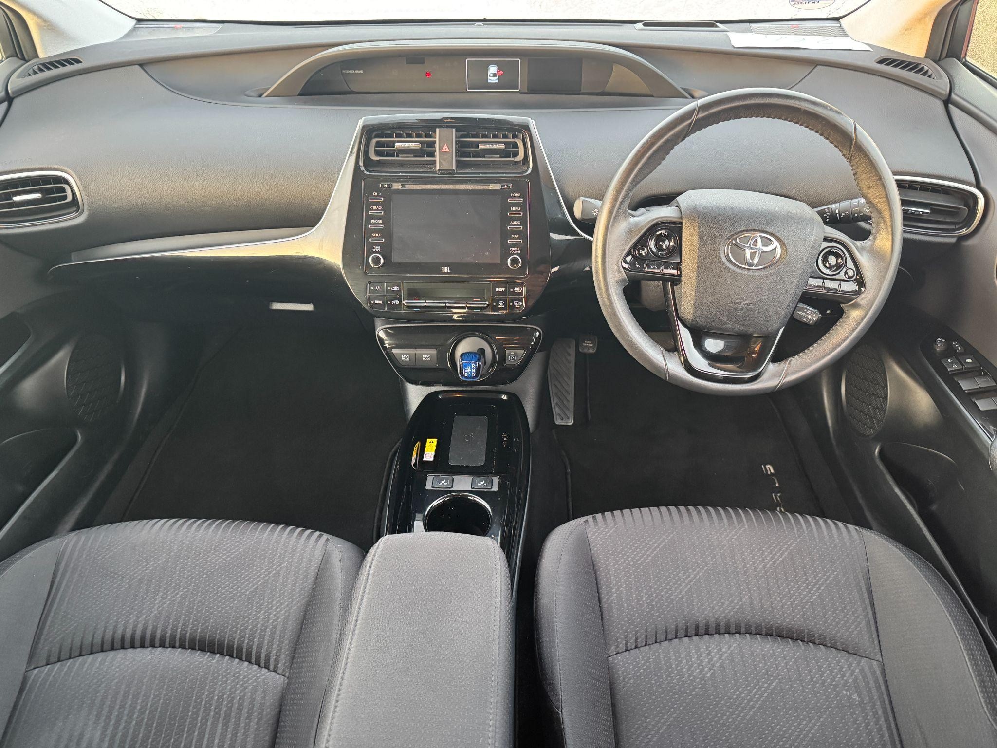 Toyota Prius Image 17