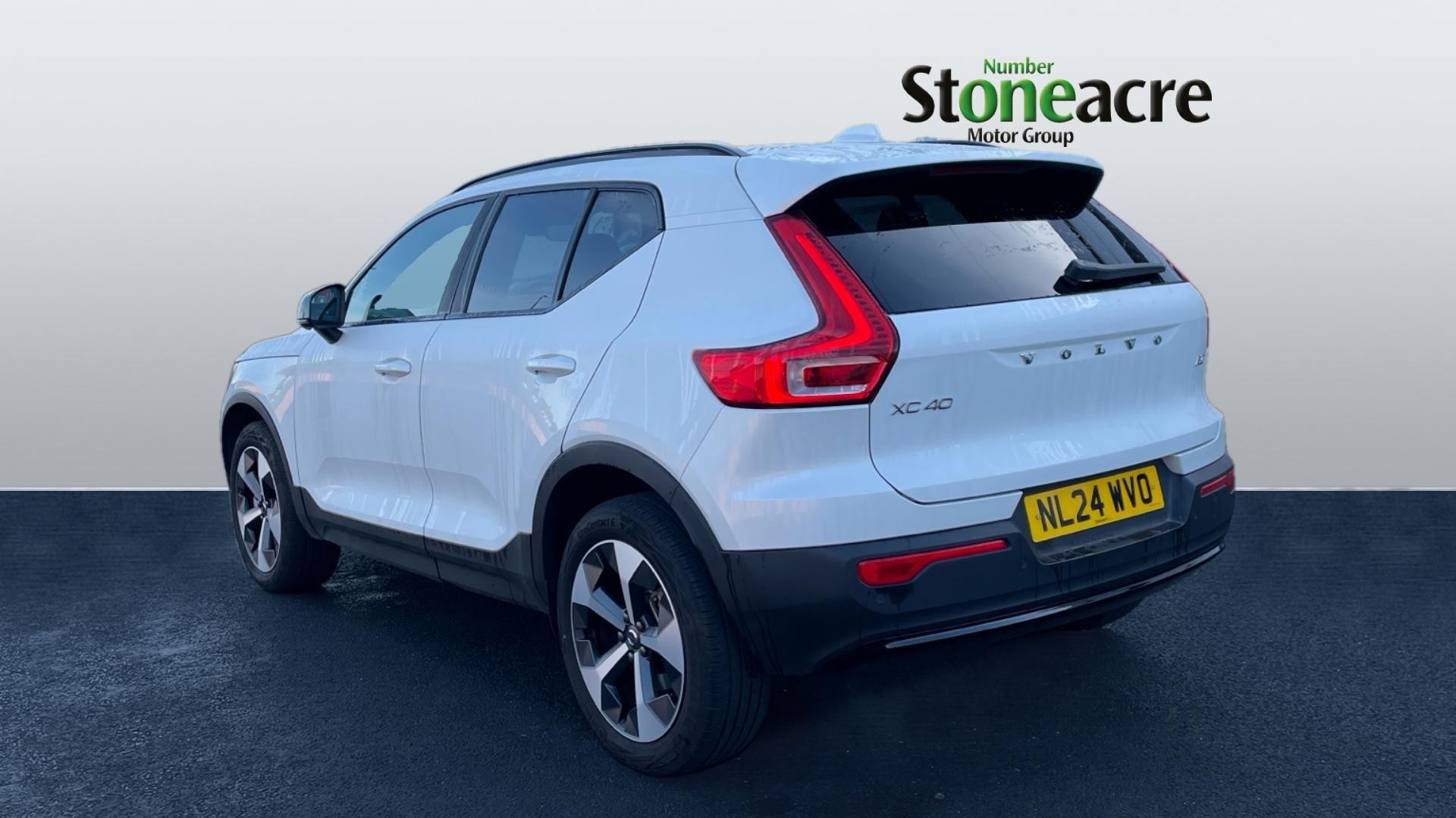 Volvo XC40 Image 2