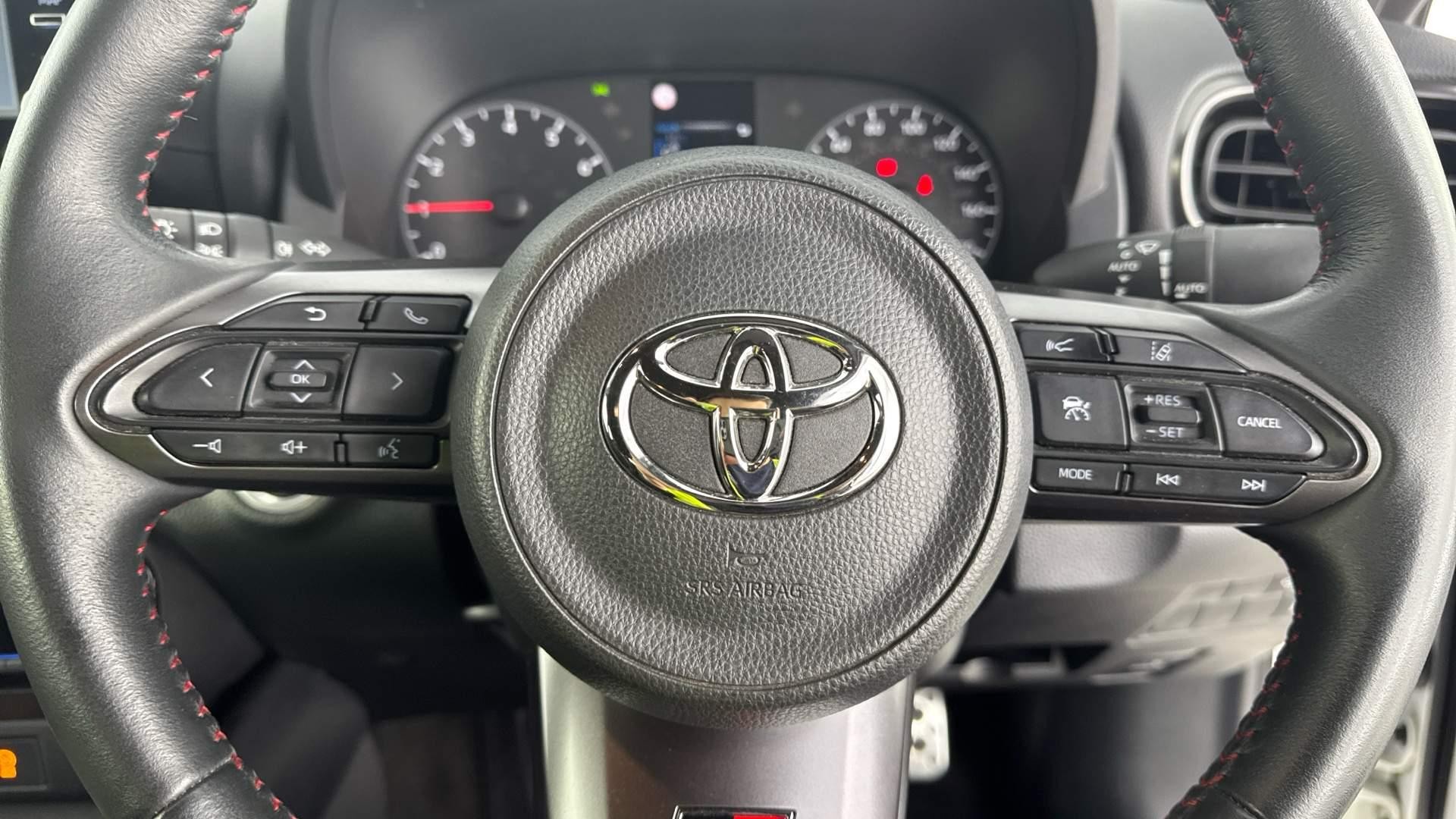 Toyota Yaris Image 16