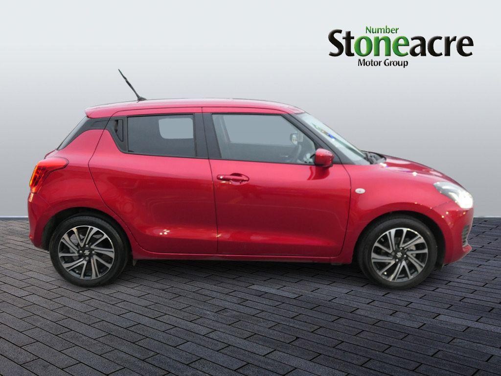 Suzuki Swift Image 2