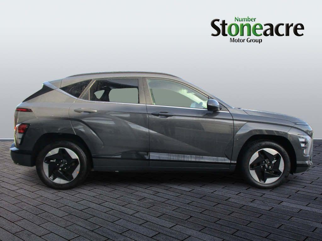 Hyundai KONA Image 2