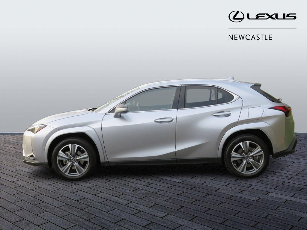 Lexus UX Image 8