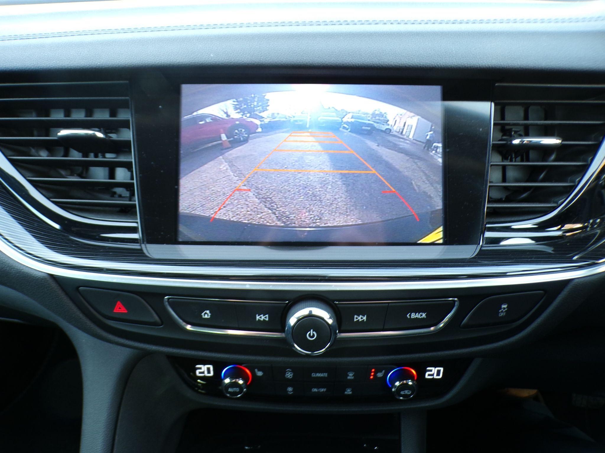 Vauxhall Insignia Image 18