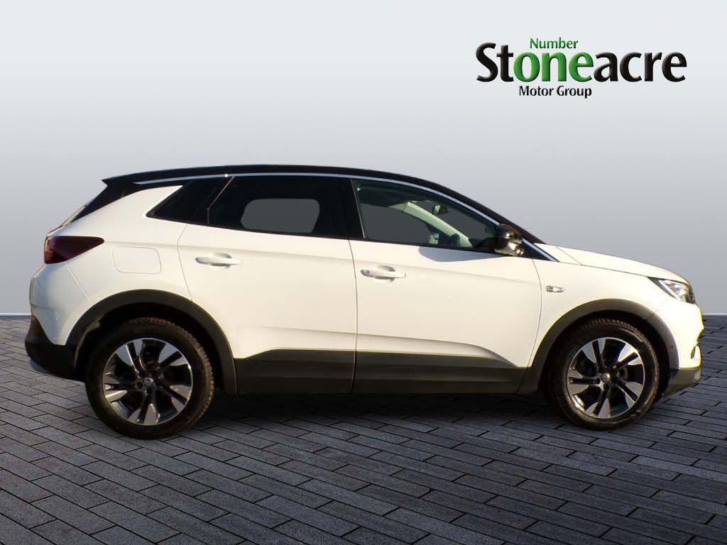 Vauxhall Grandland X Image 2