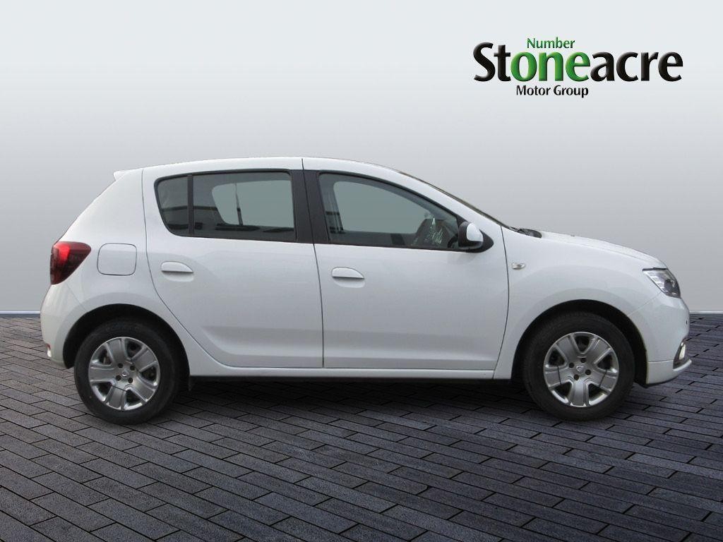 Dacia Sandero Image 2