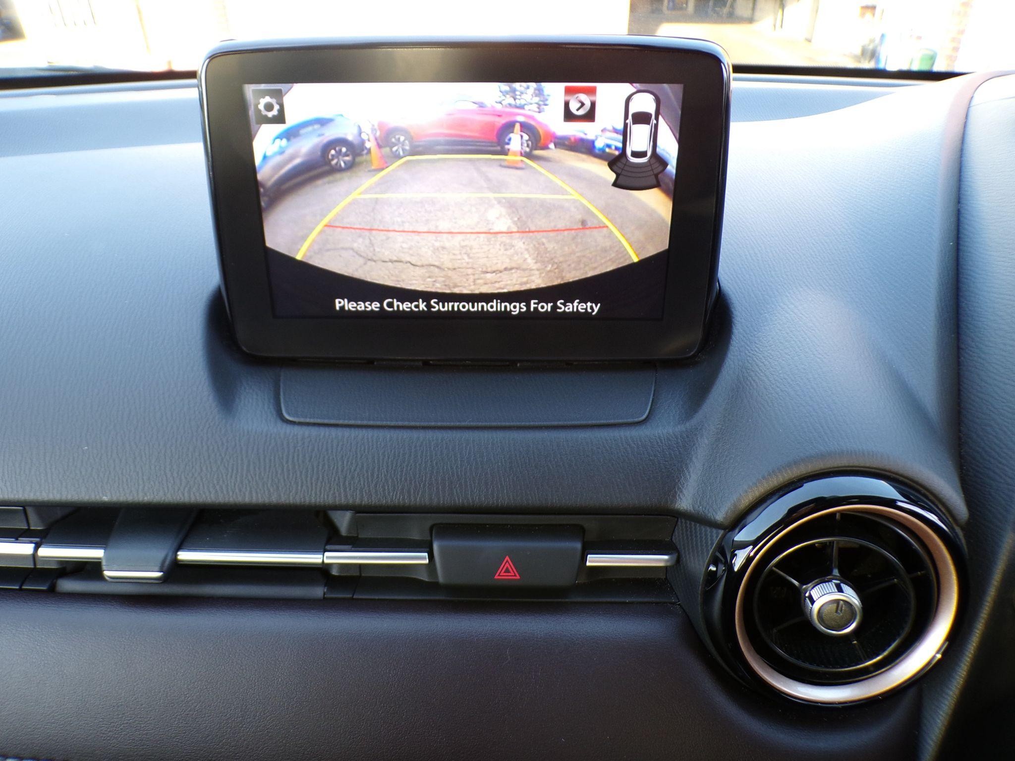 Mazda2 Image 18