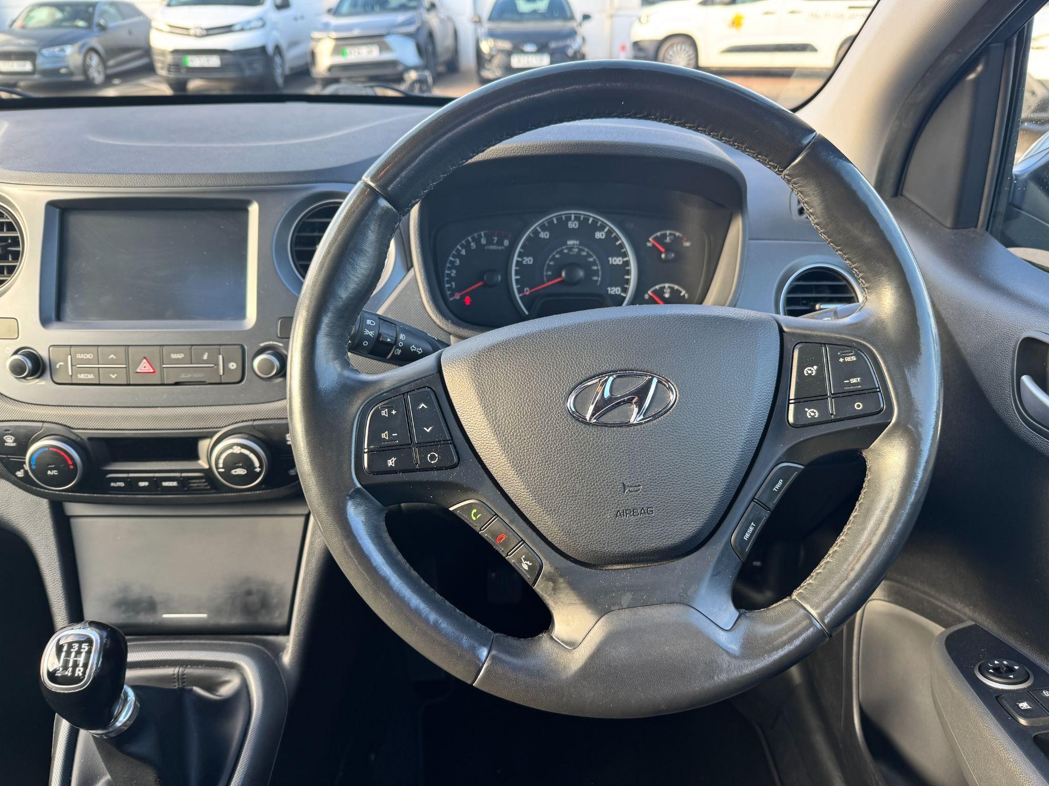 Hyundai i10 Image 17