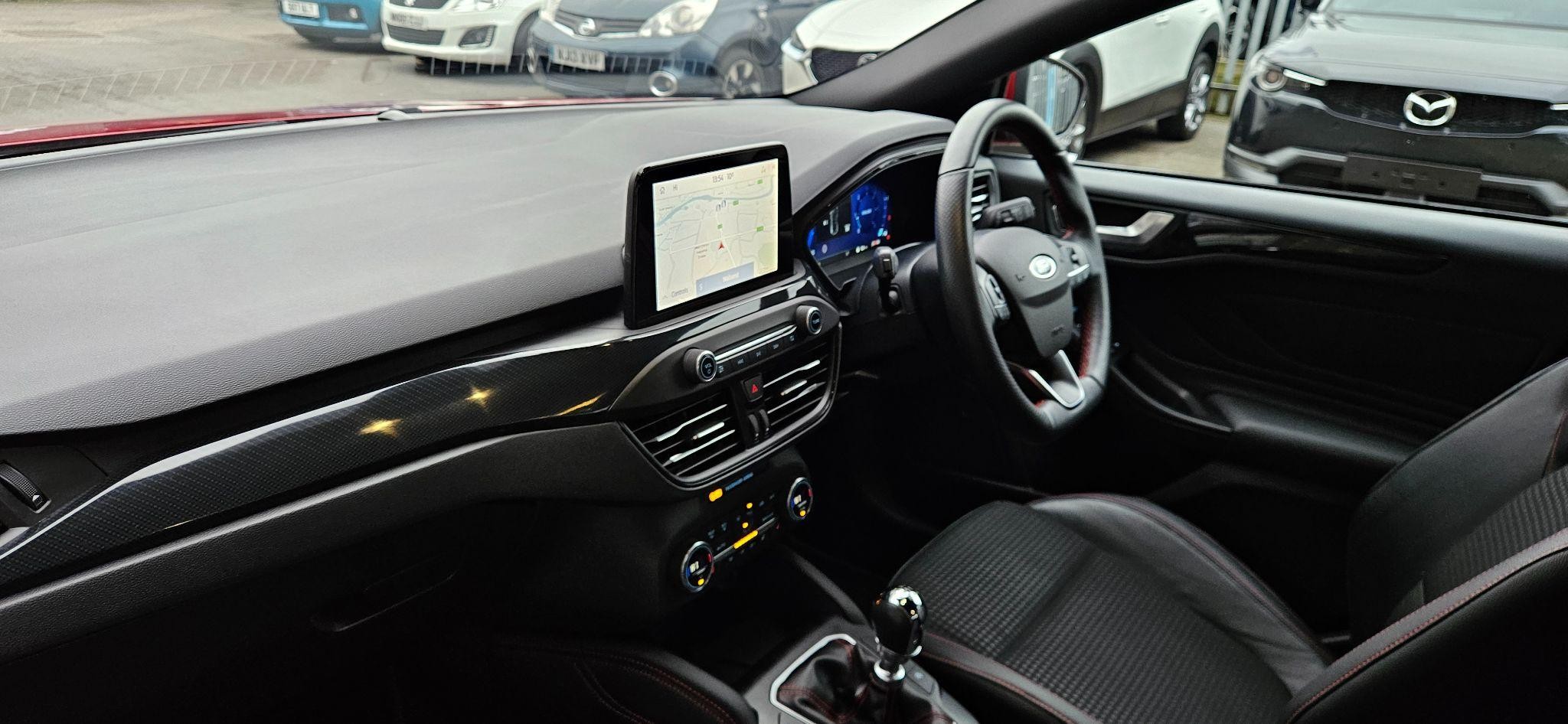 Ford Focus Image 13