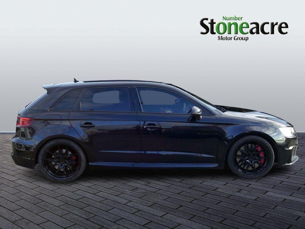 Audi RS 3 Image 2