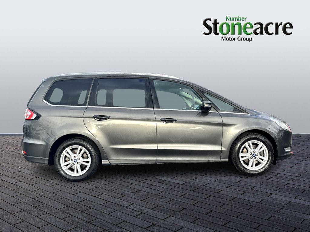 Ford Galaxy Image 2