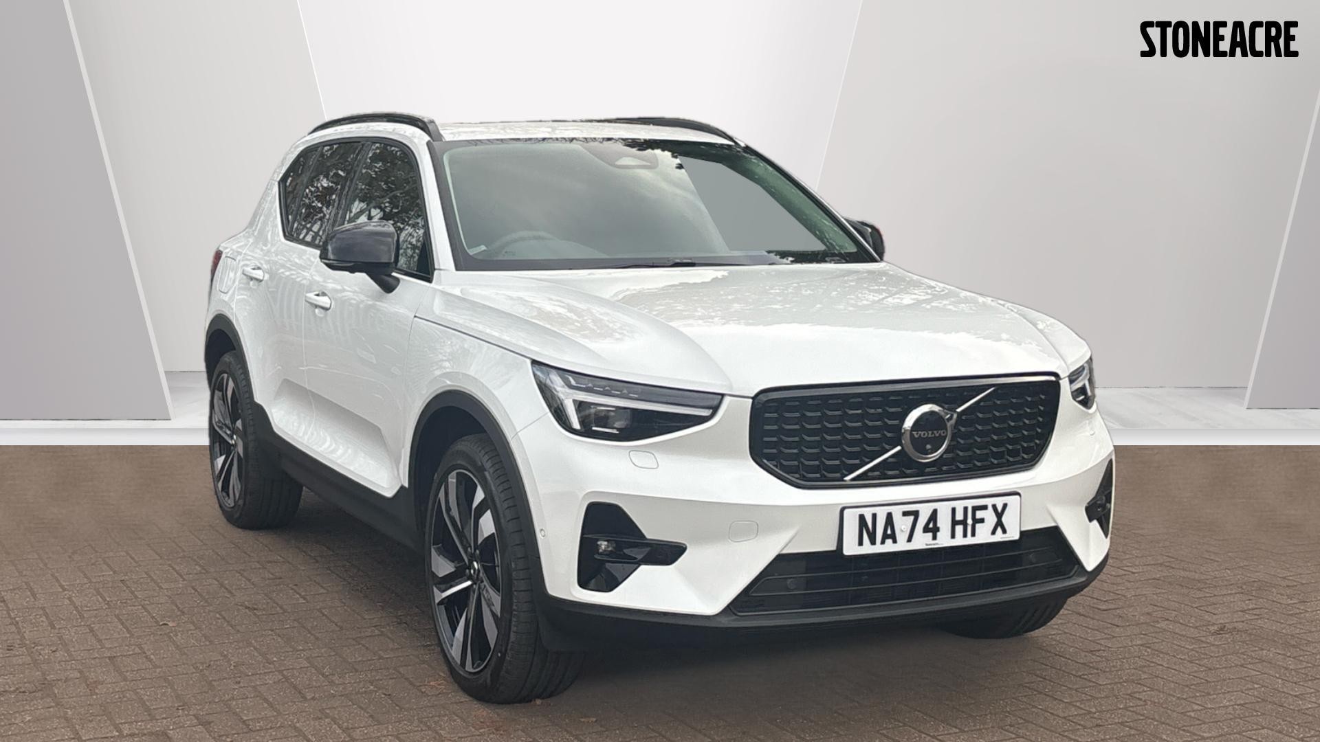 Volvo XC40 Image 1