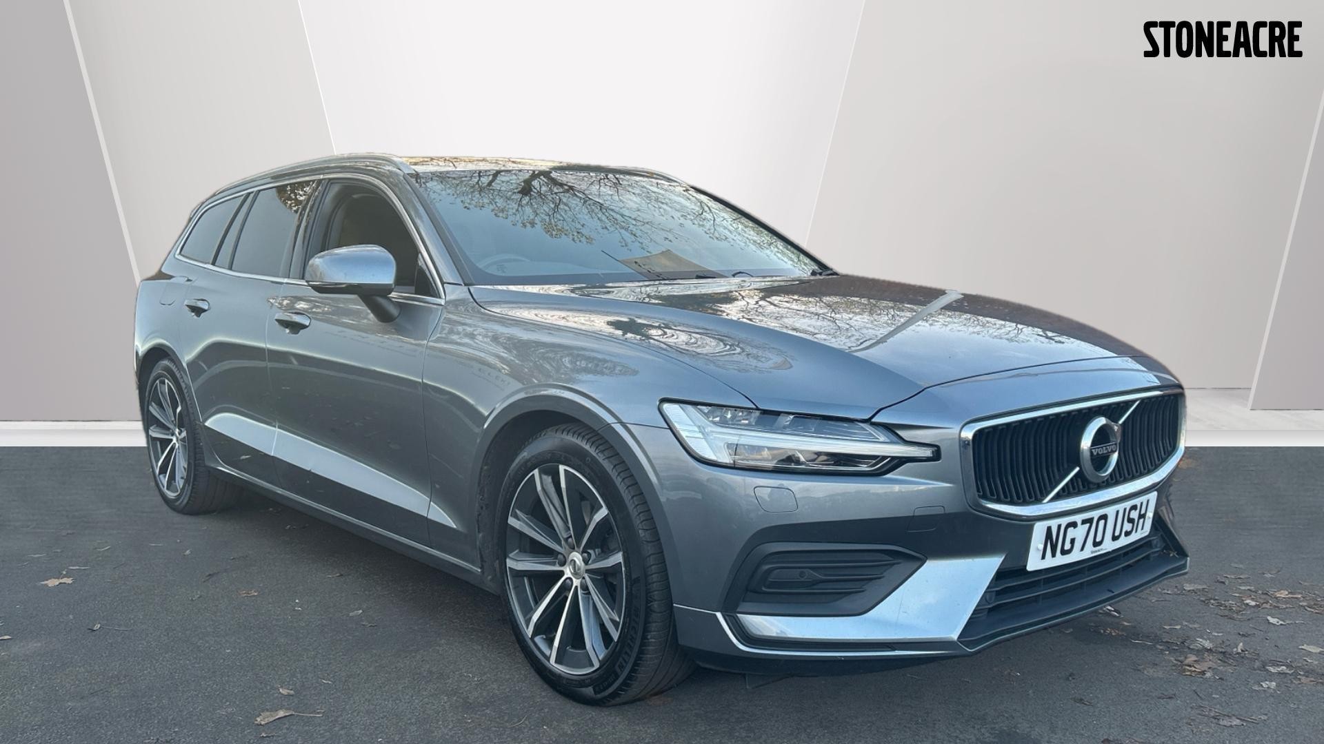 Volvo V60 Image 1