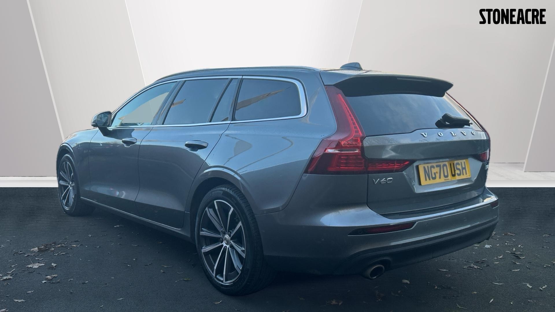 Volvo V60 Image 2