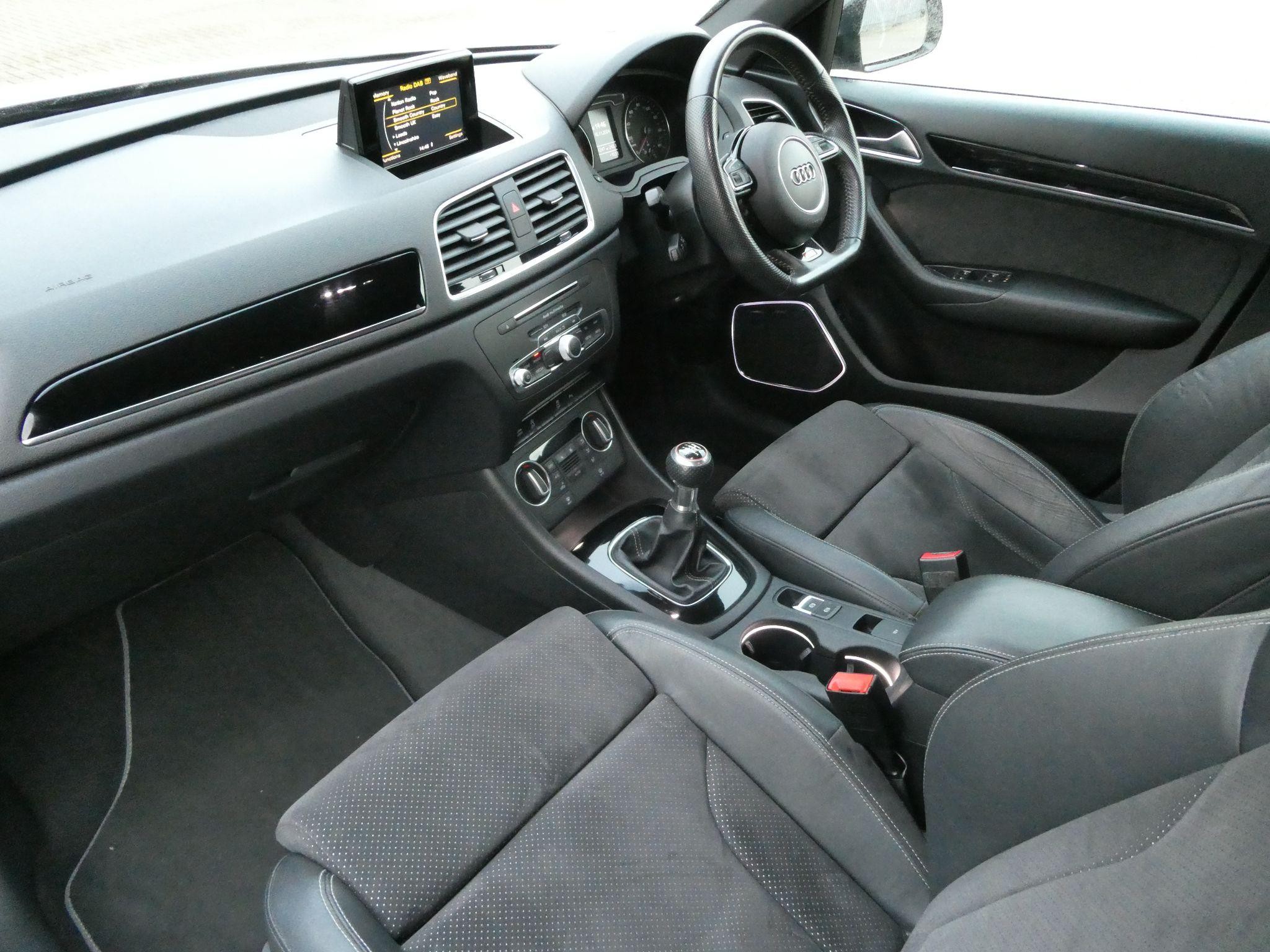 Audi Q3 Image 13