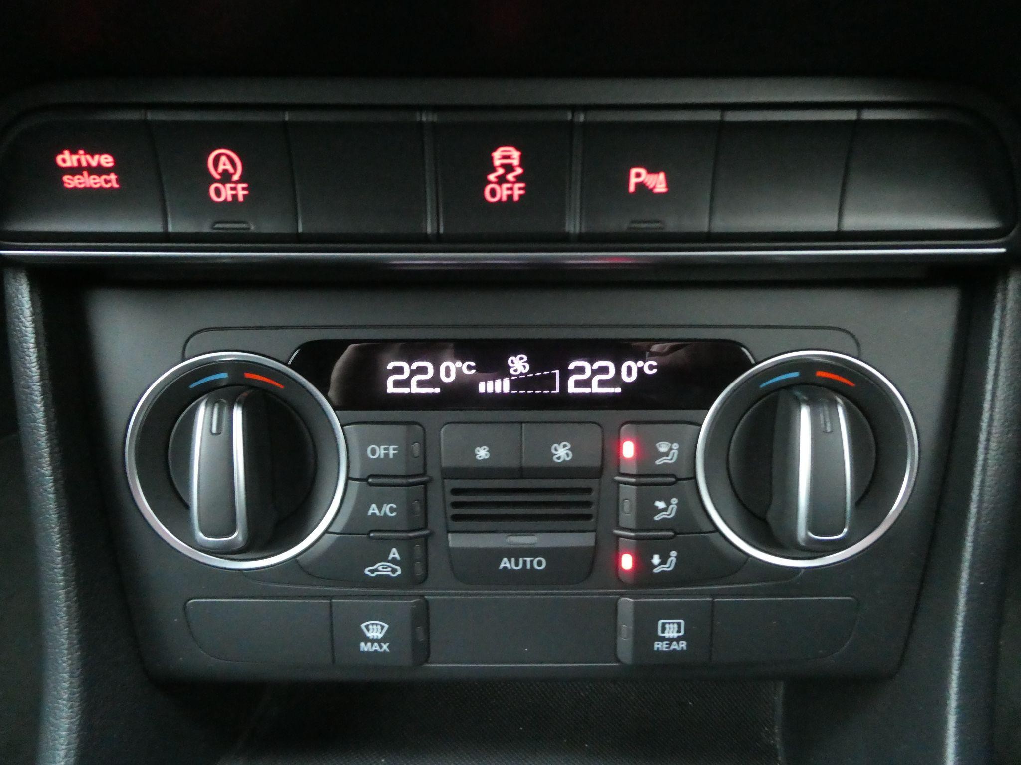 Audi Q3 Image 25