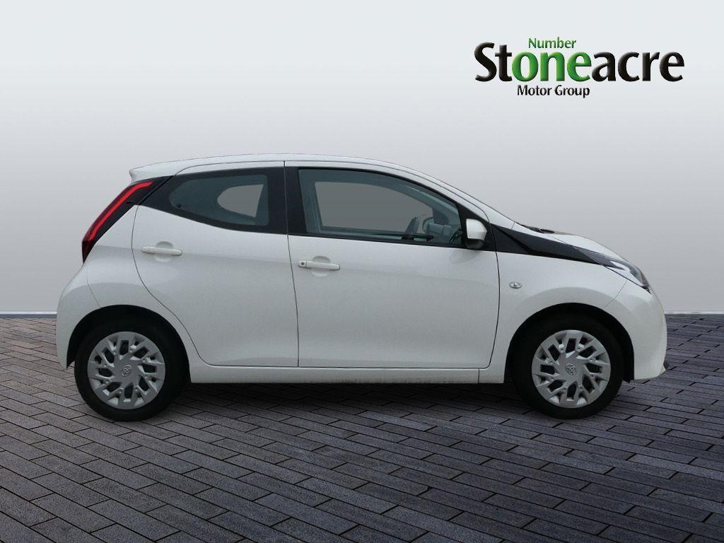 Toyota Aygo Image 2