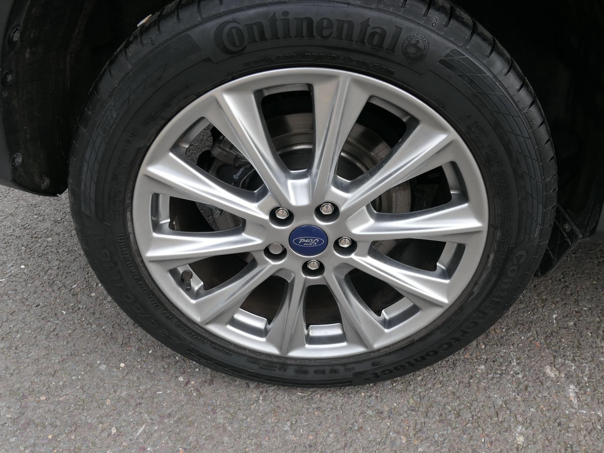 Ford Kuga Image 21