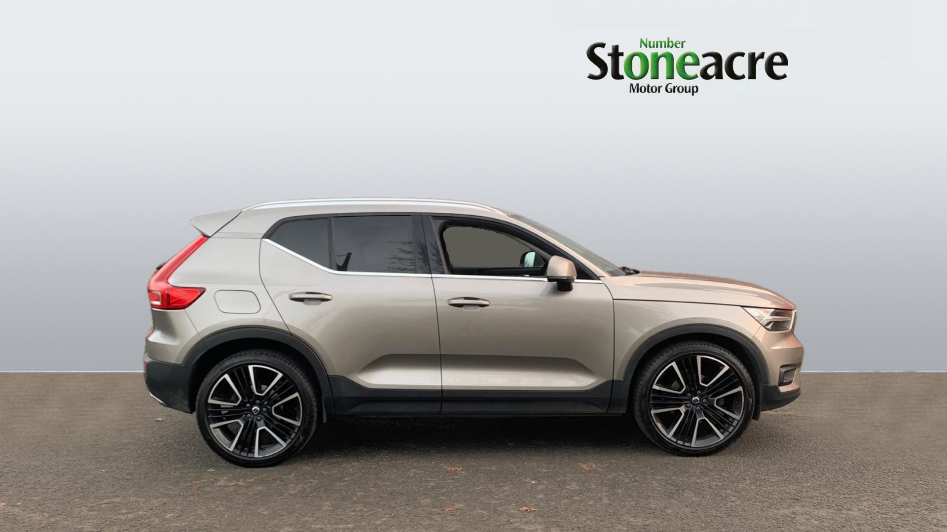 Volvo XC40 Image 3