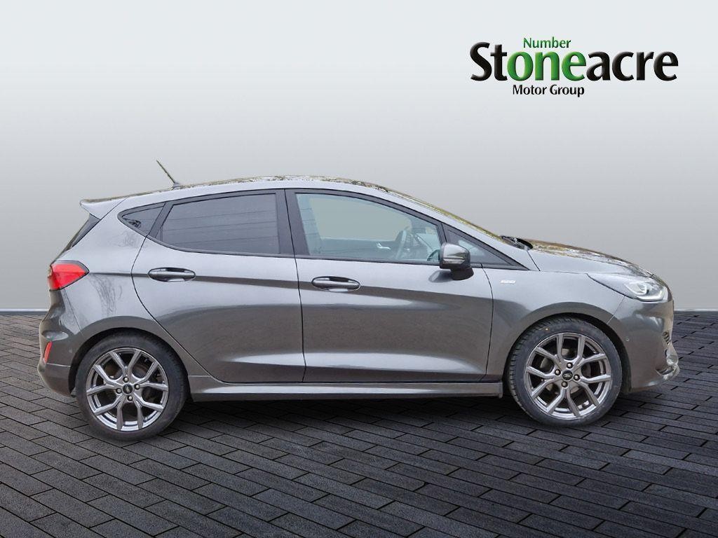 Ford Fiesta Image 2