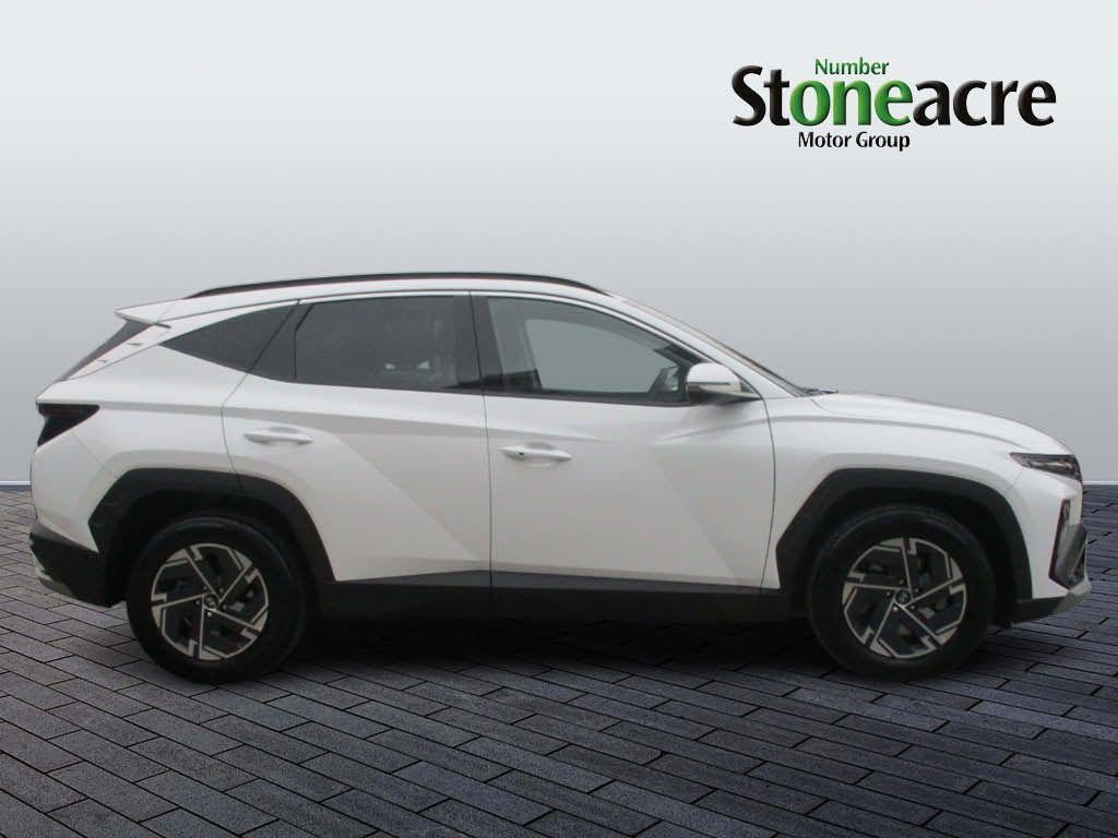 Hyundai TUCSON Image 2