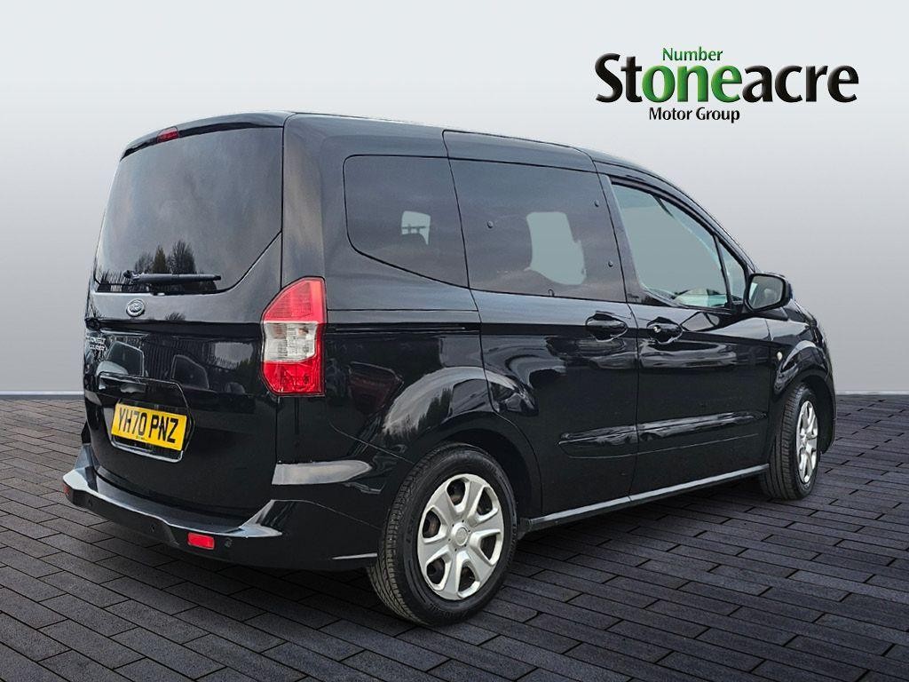 Ford Tourneo Courier Image 3