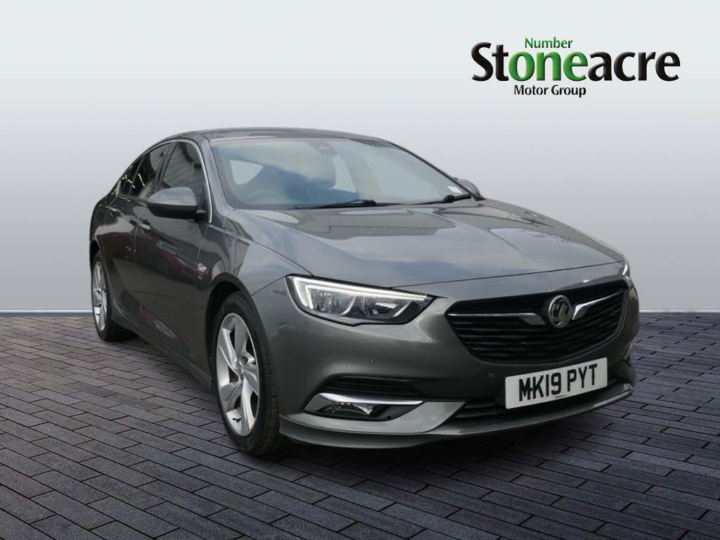 Vauxhall Insignia Image 1