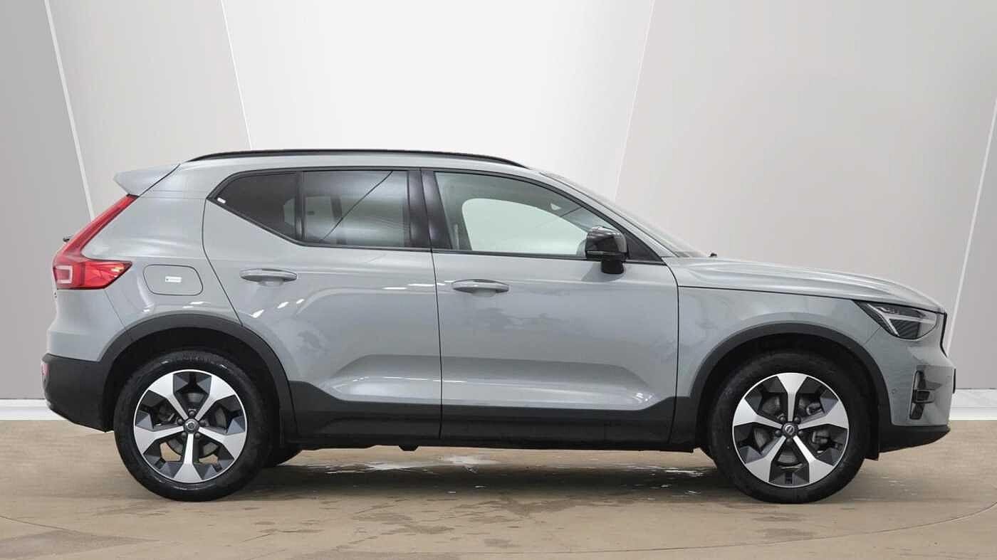 Volvo XC40 Image 2