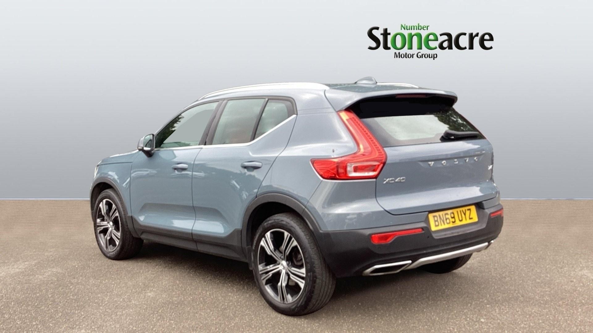 Volvo XC40 Image 2