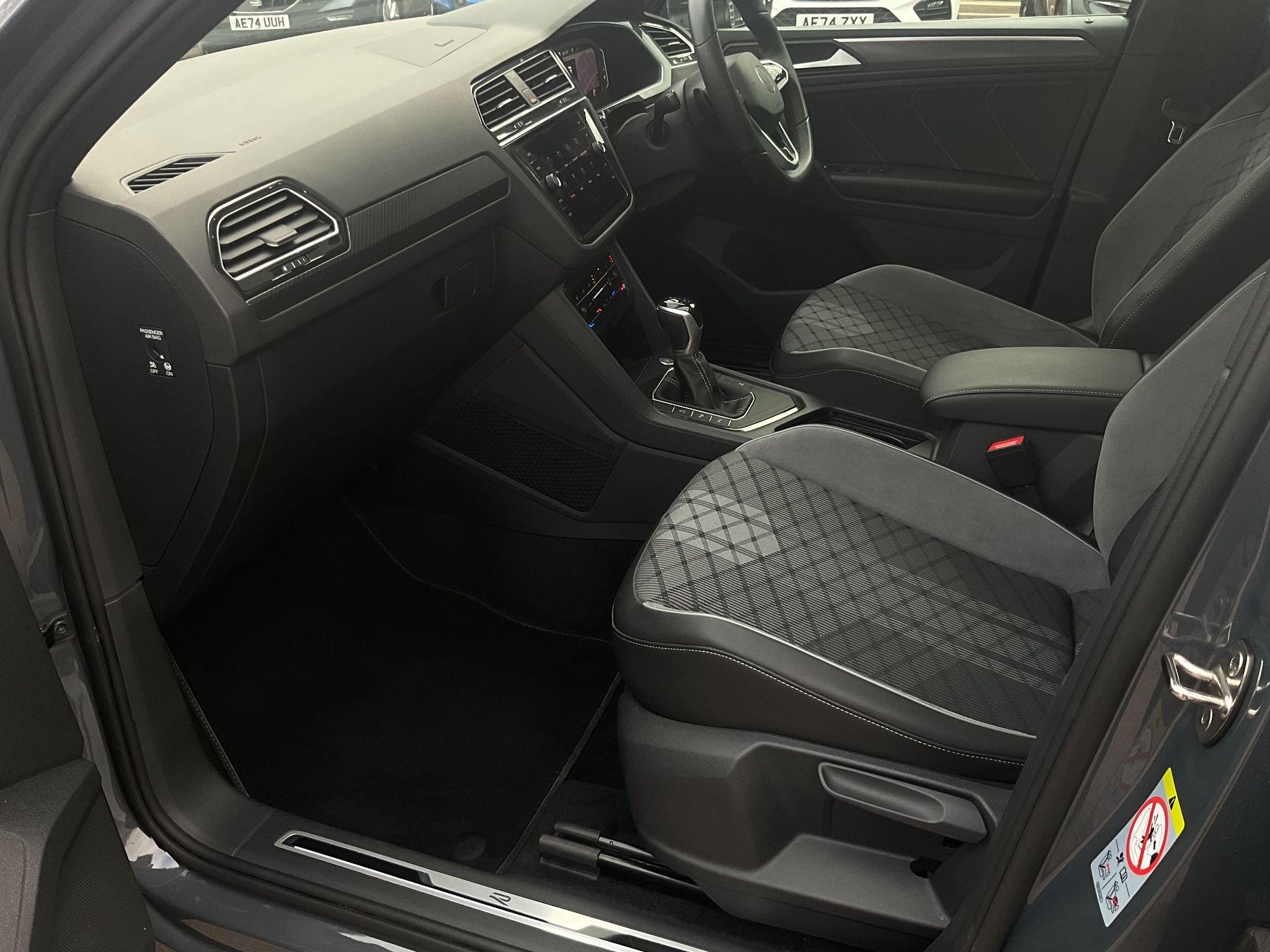 Volkswagen Tiguan Image 12