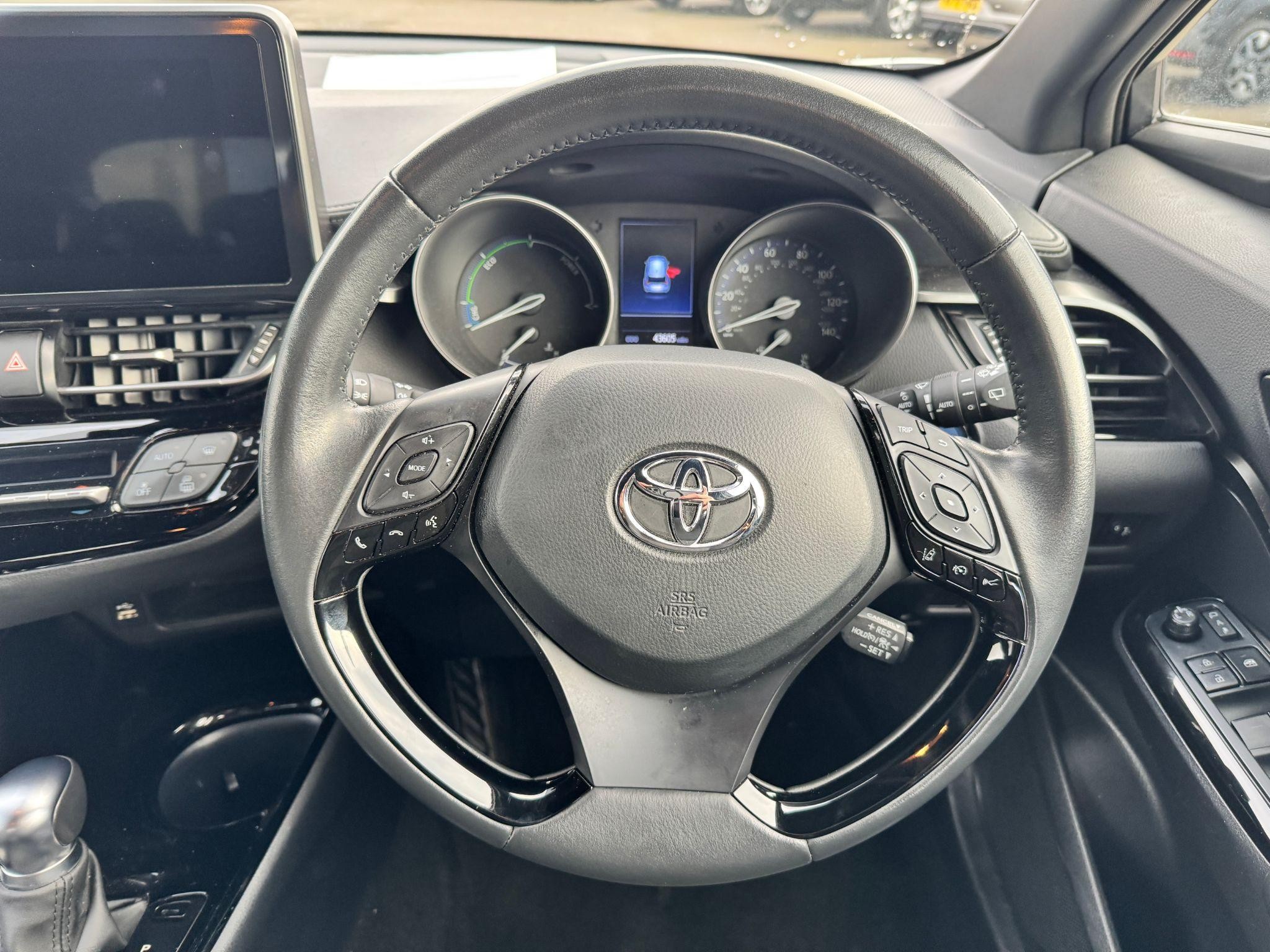 Toyota C-HR Image 19