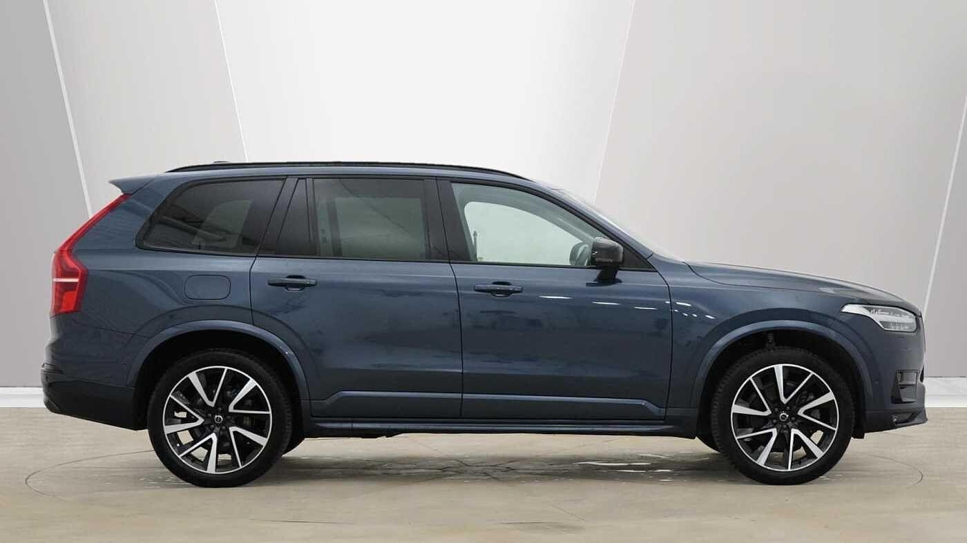 Volvo XC90 Image 2