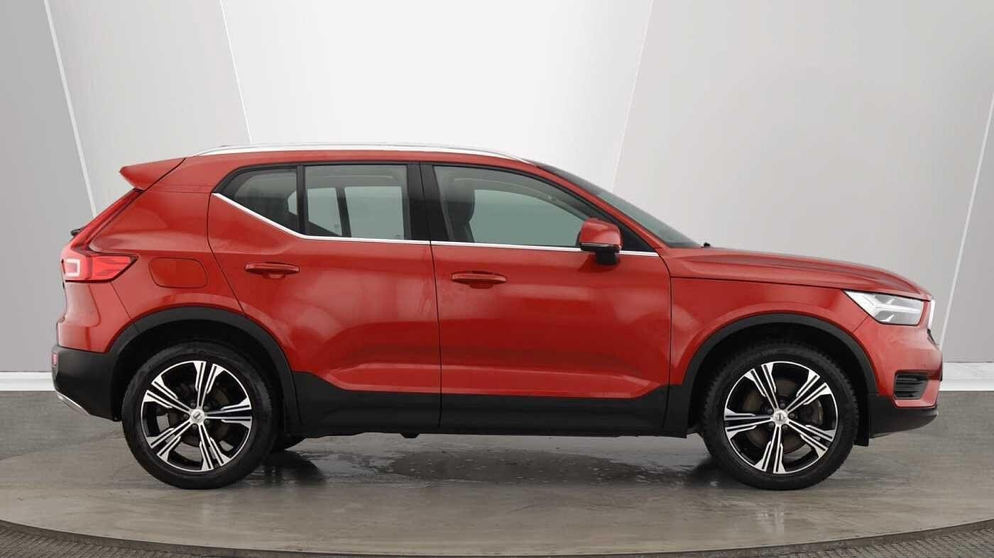 Volvo XC40 Image 2