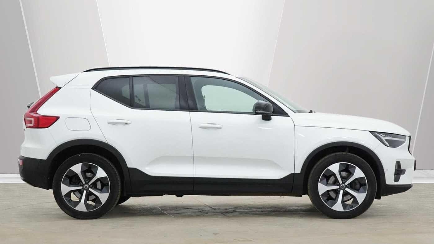 Volvo XC40 Image 2