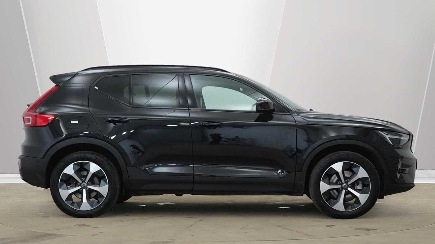 Volvo XC40 Image 2