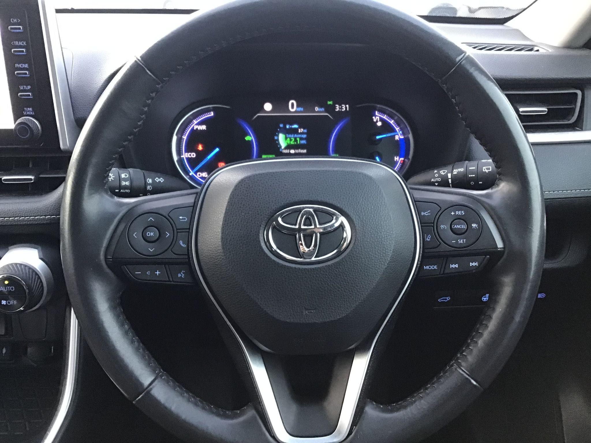 Toyota RAV4 Image 18