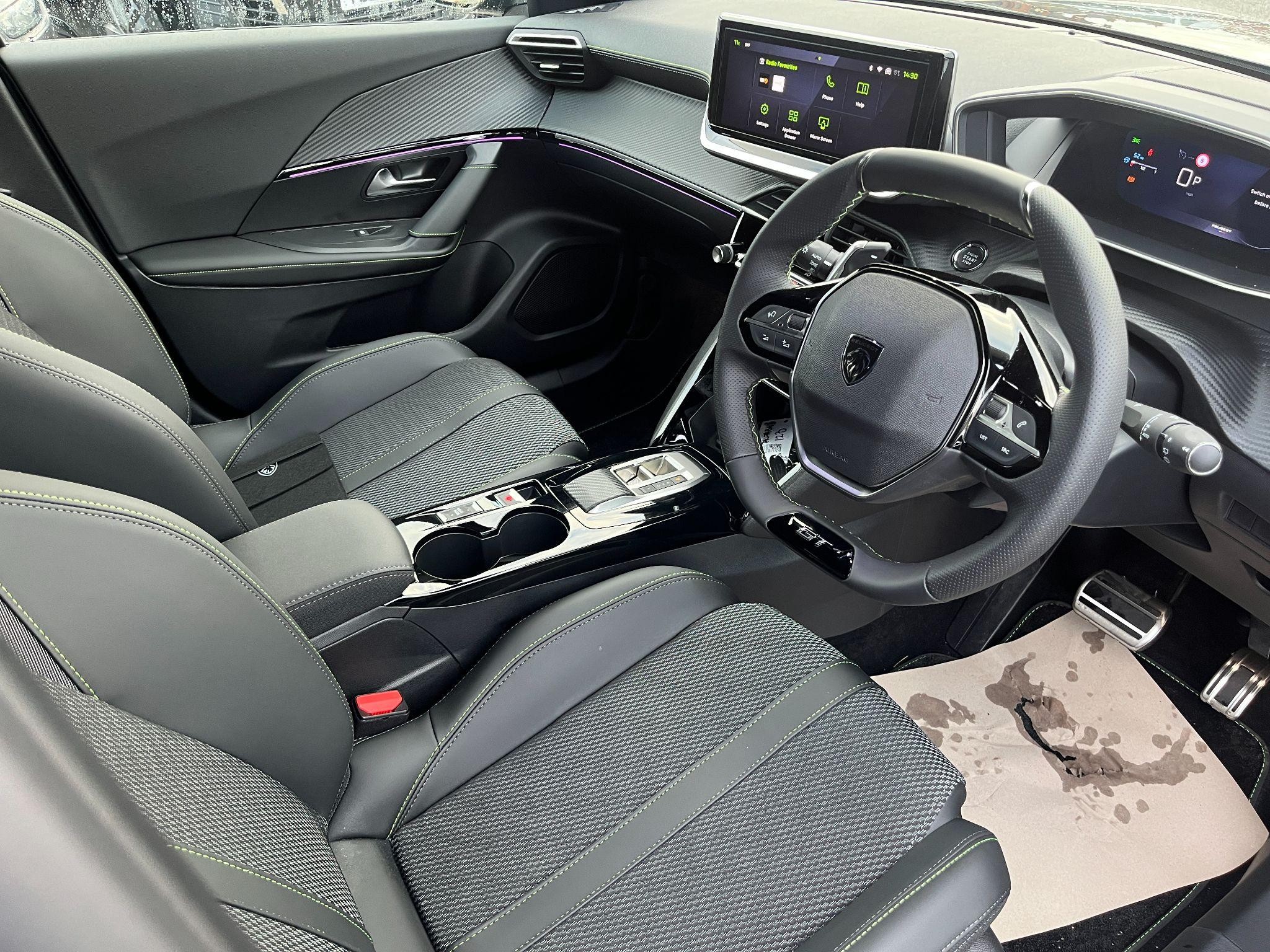 Peugeot 2008 Image 12