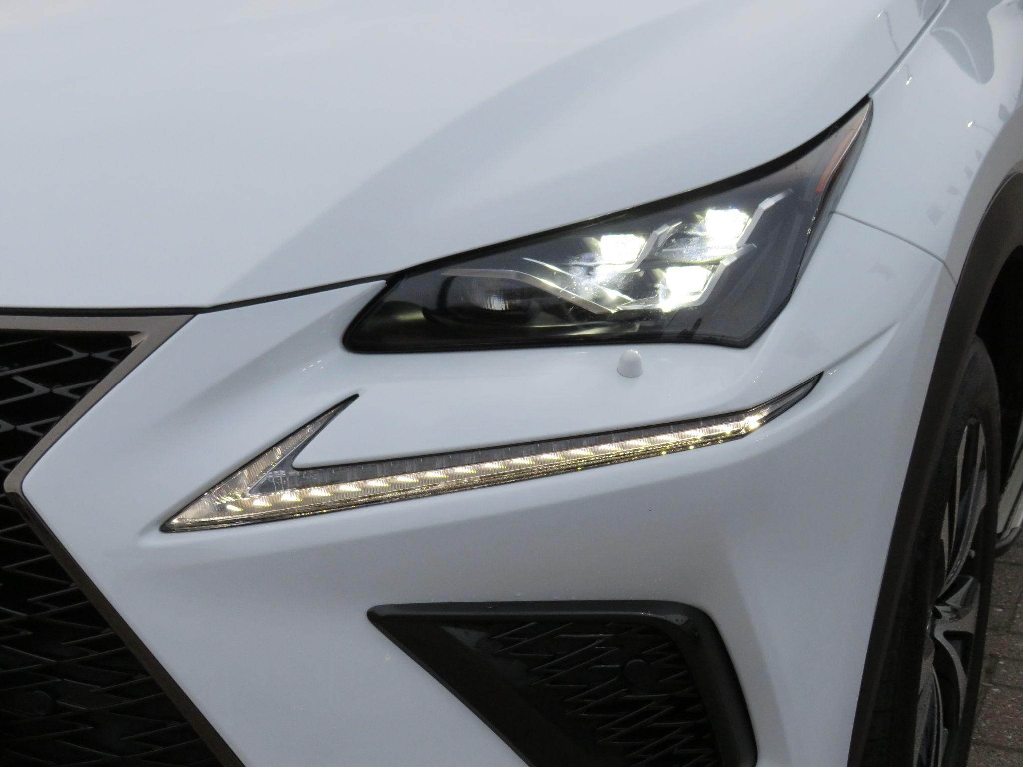 Lexus NX Image 51