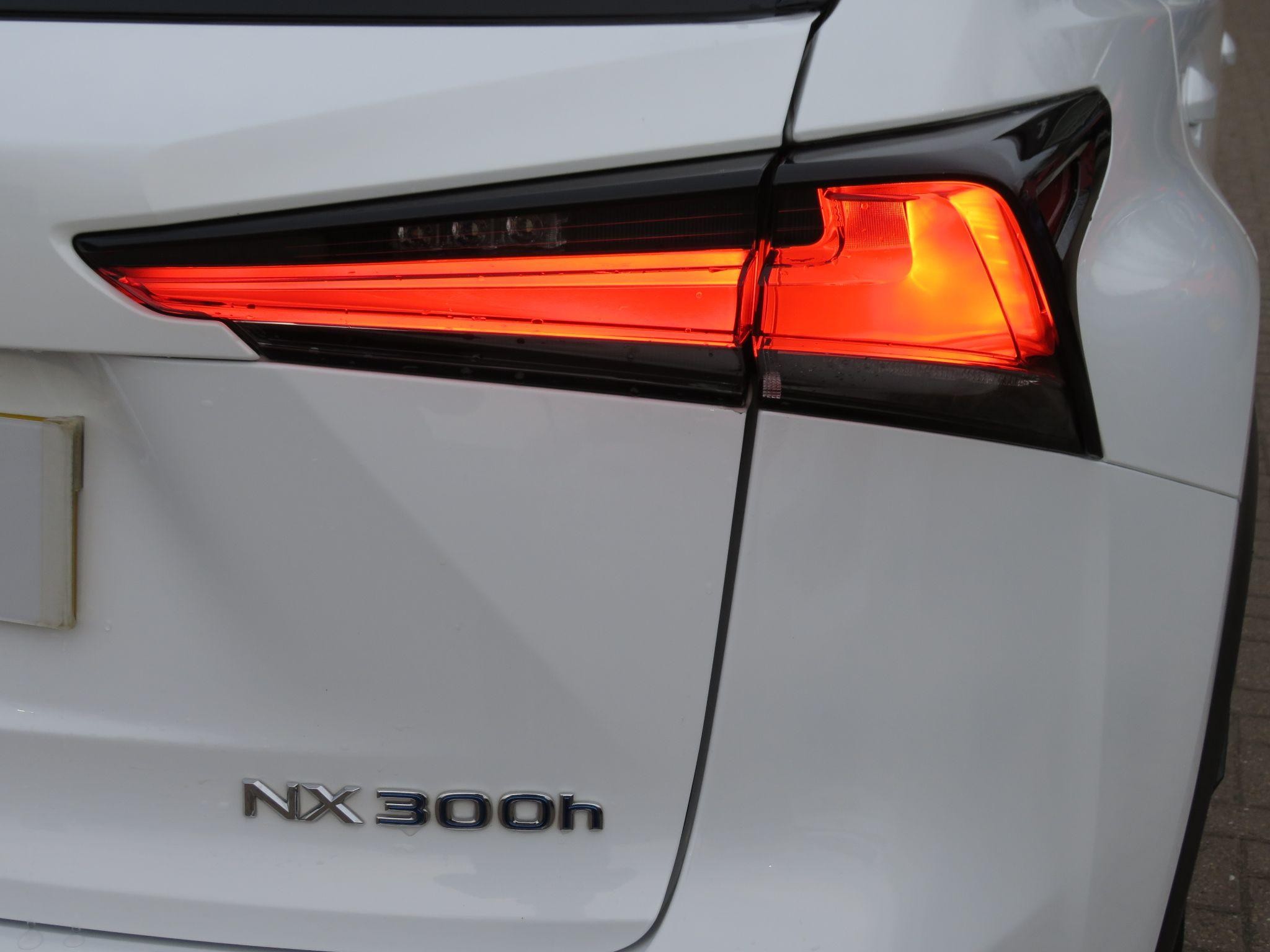 Lexus NX Image 53