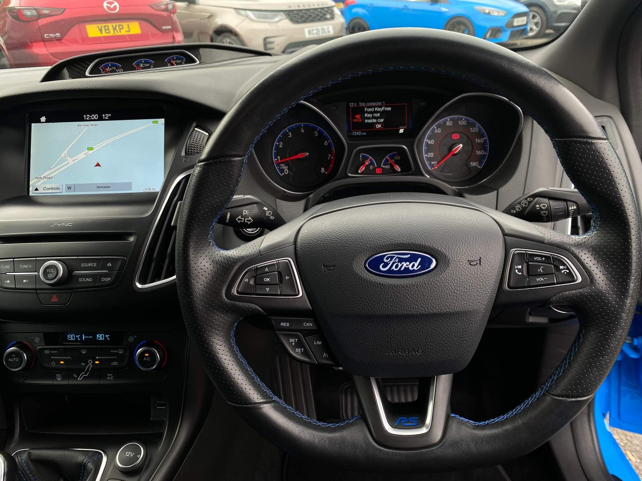 Ford Focus Image 24